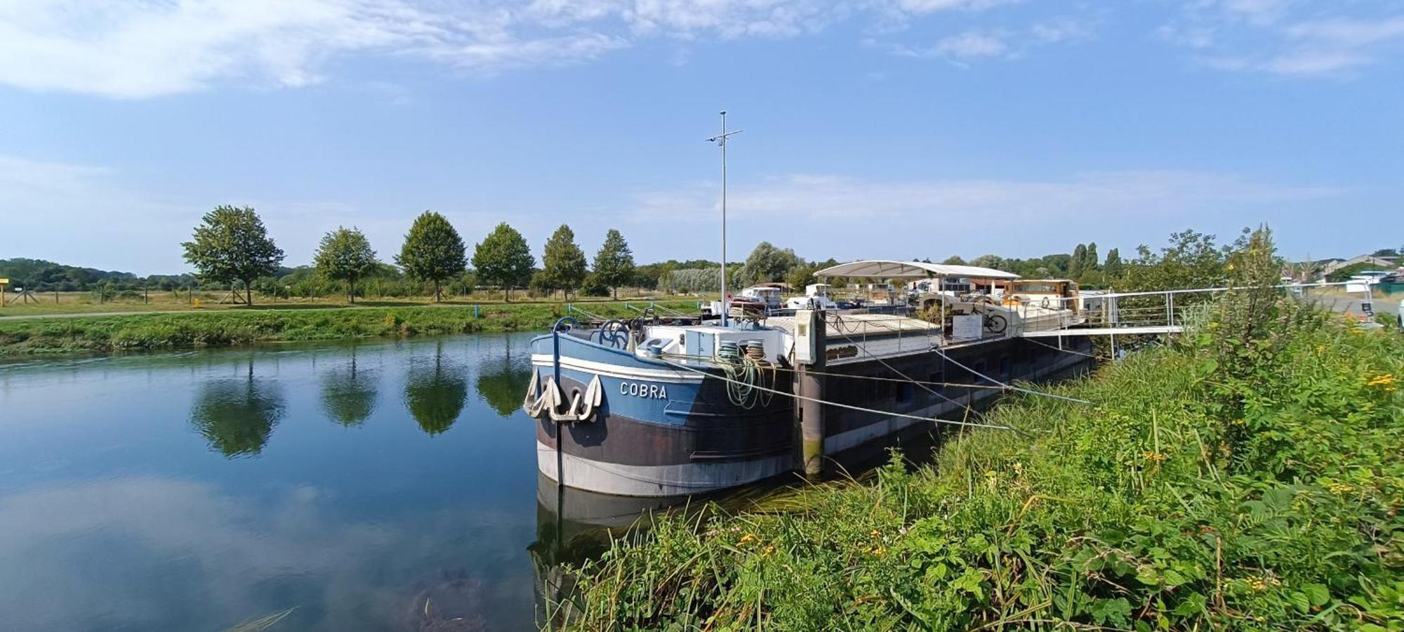 Odyssee Gite Sur Peniche แซ็งต์-วาเลรี-ซัวร์-ซอมม์ ภายนอก รูปภาพ